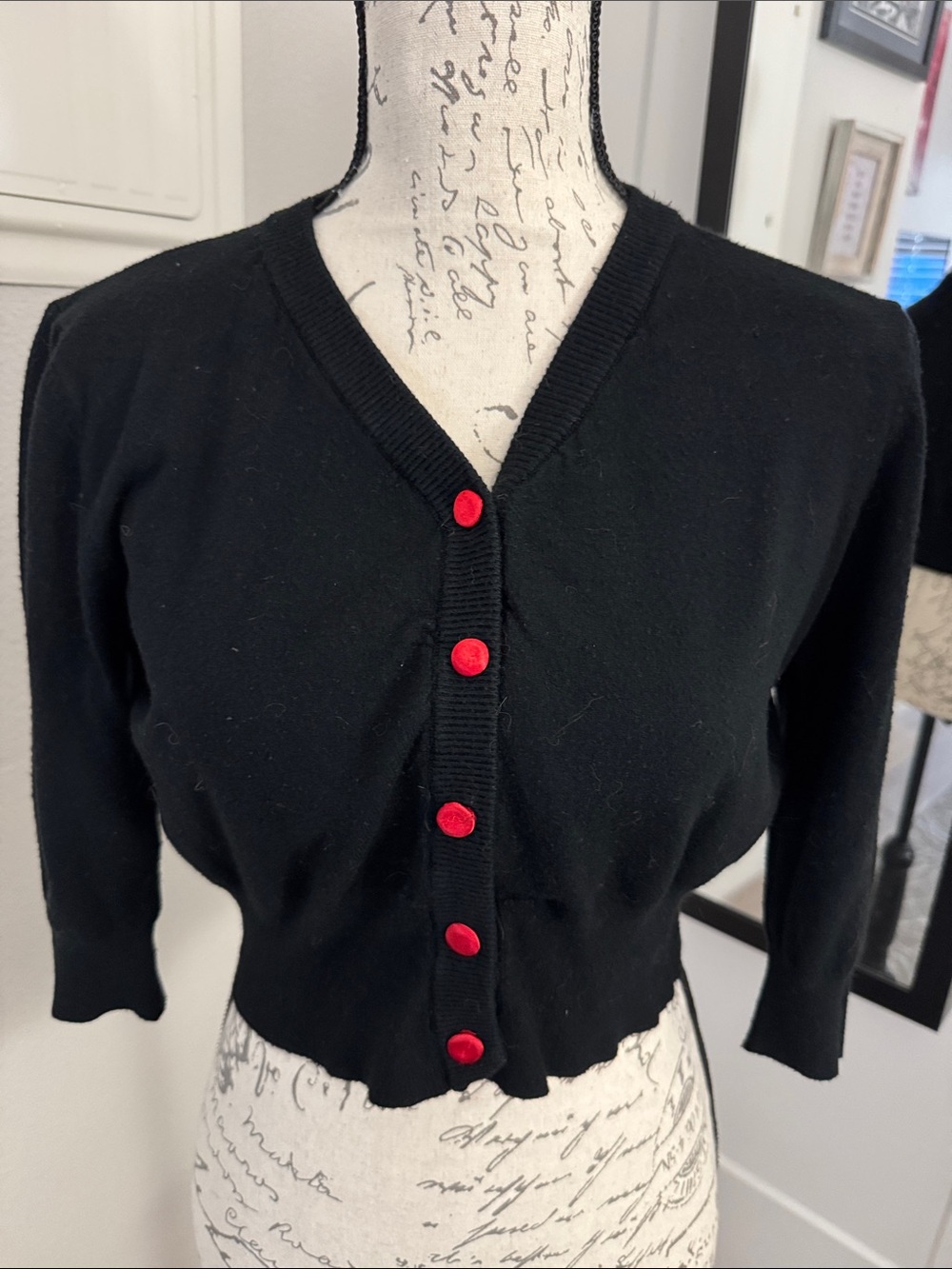 Black Women's V-Neck Cropped Cardigan with Red Buttons